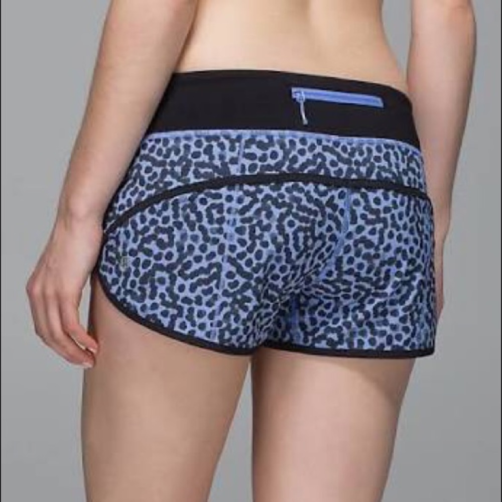 LULULEMON rare ace spot lullaby/black shorts - Picture 1 of 7